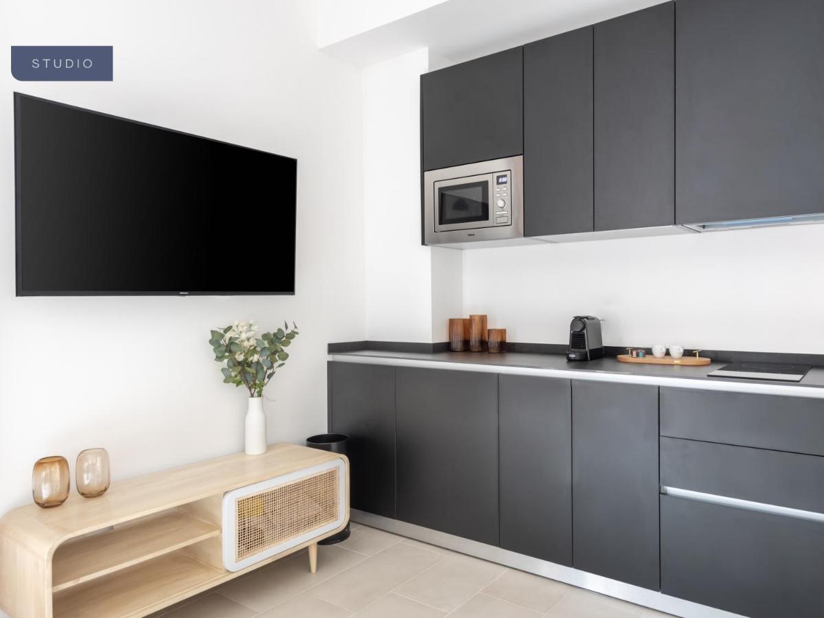 Limehome Sevilla Calle Torcuato Luca De Tena - Digital Access エクステリア 写真